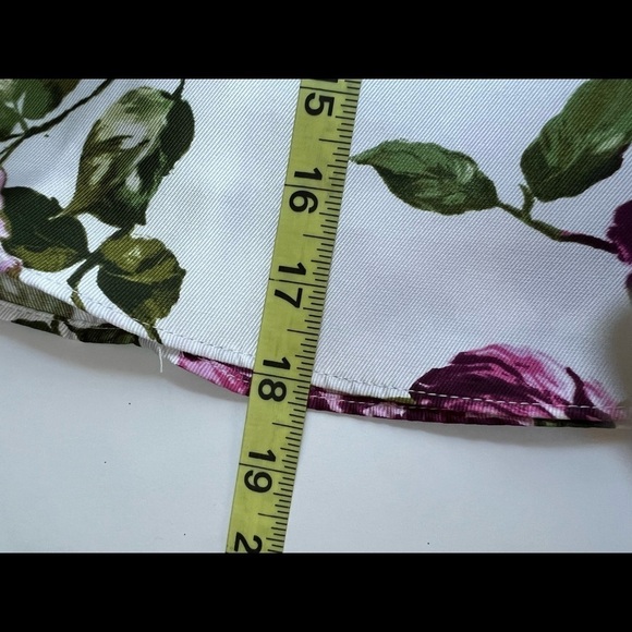 City Vibe Mock Neck Lace-Up Back Lace Top
with Floral Skirt Two-Piece Dress NWT - Picture 15 of 15